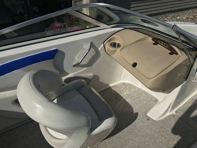 2008 Glastron 18' bowrider