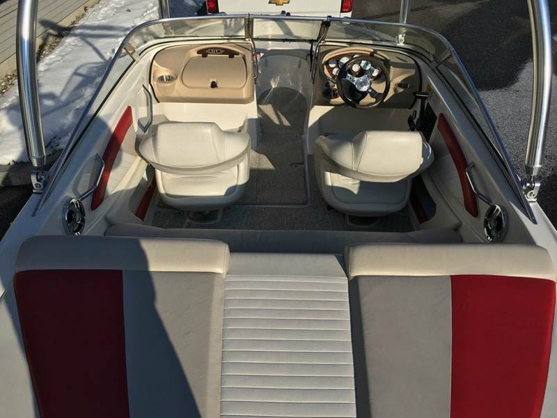 2008 Glastron 18' Bowrider