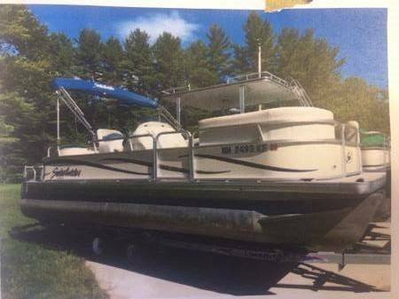 2006 Godfrey Sweetwater 2186fs