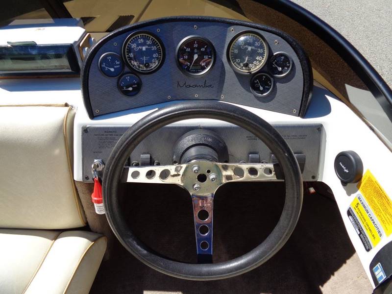 1998 Moomba boomerang 19'