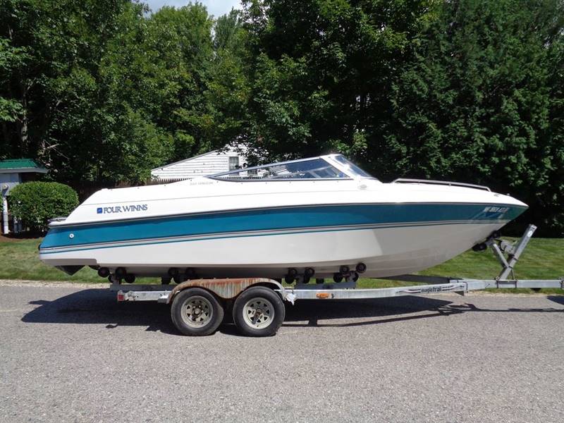 1995 Four Winns 225 Horizon