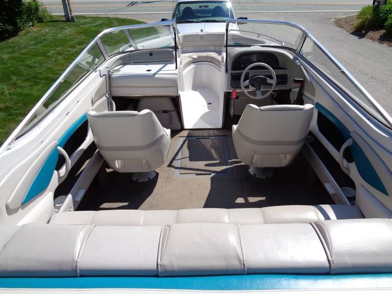 1995 Four Winns 225 Horizon