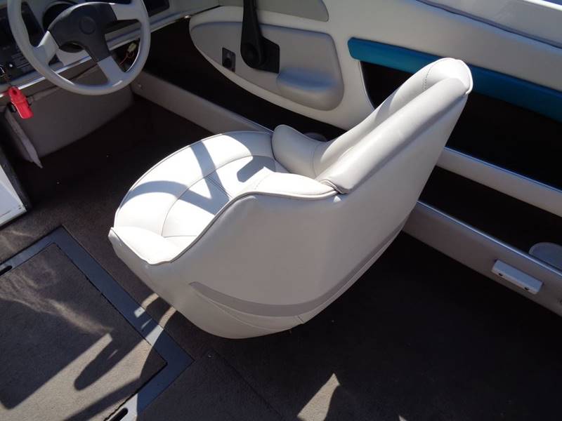 1995 Four Winns 225 Horizon