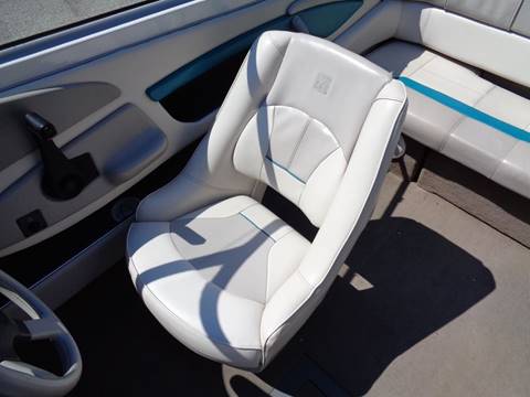 1995 Four Winns 225 Horizon