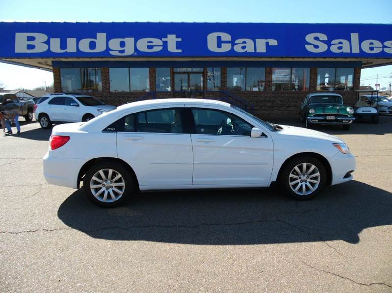 2013 Chrysler 200 for sale at BUDGET CAR SALES in Amarillo TX