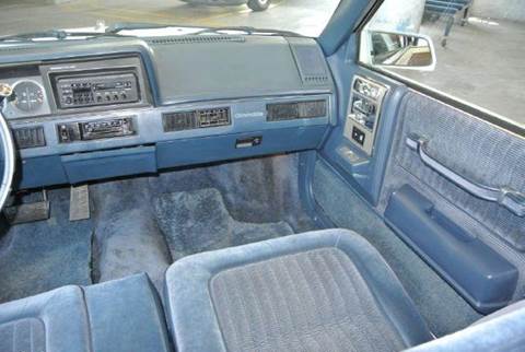 1988-Oldsmobile-Cutlass-Ciera-Brougham-Cruiser-In-...