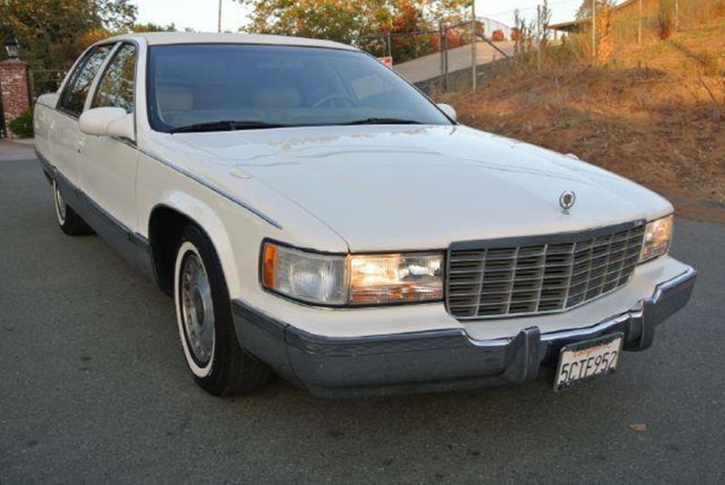 Cadillac fleetwood brougham 1996