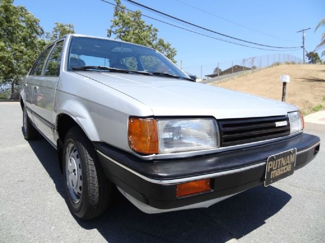 Mazda 323 1987