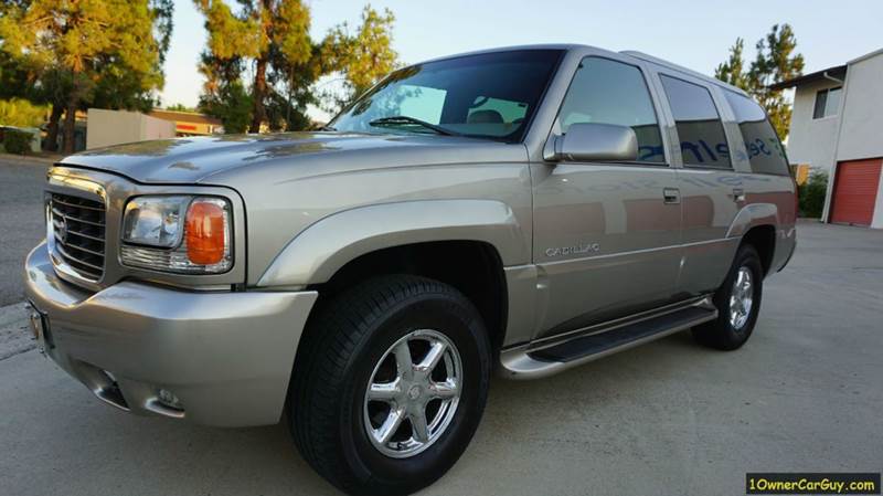 2000 Cadillac Escalade for sale at 1 Owner Car Guy in Stevensville MT