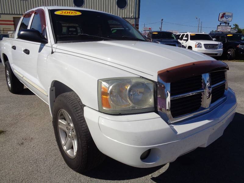 2005 Dodge Dakota for sale at Marvin Motors in Kissimmee FL