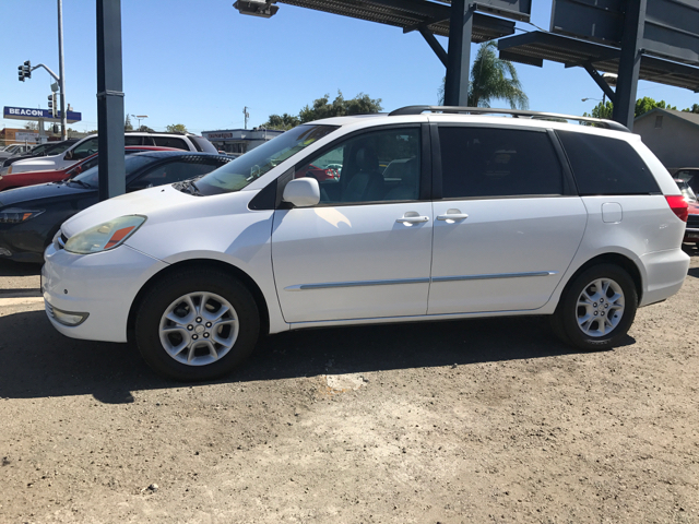 2004 Toyota Sienna for sale at Victory Auto Sales in Stockton CA