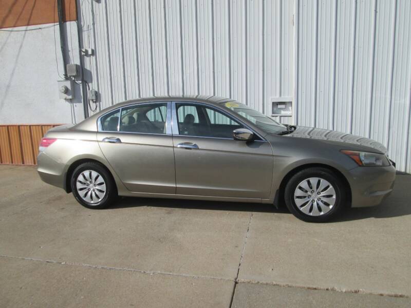 Parkway Motors Car Dealer in Osage Beach, MO