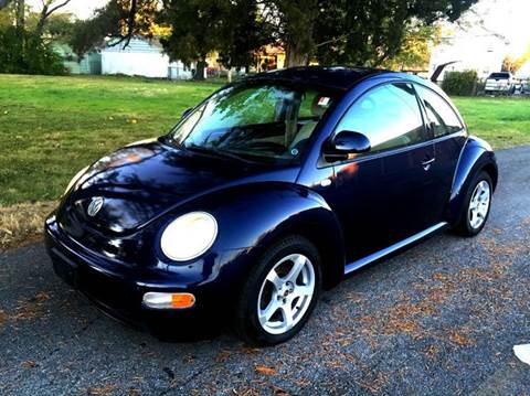 2000 Volkswagen New Beetle for sale at Cleveland Avenue Autoworks in Columbus OH
