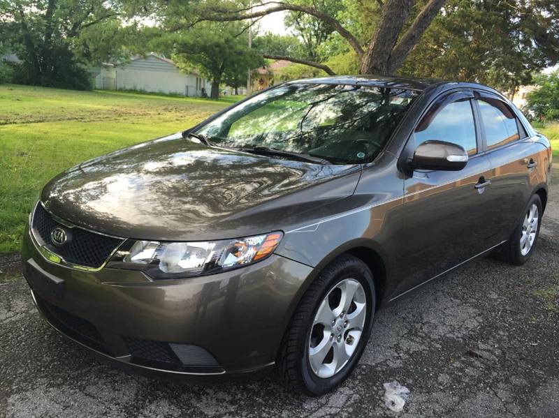 2010 Kia Forte for sale at Cleveland Avenue Autoworks in Columbus OH