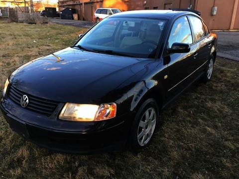 2000 Volkswagen Passat for sale at Cleveland Avenue Autoworks in Columbus OH