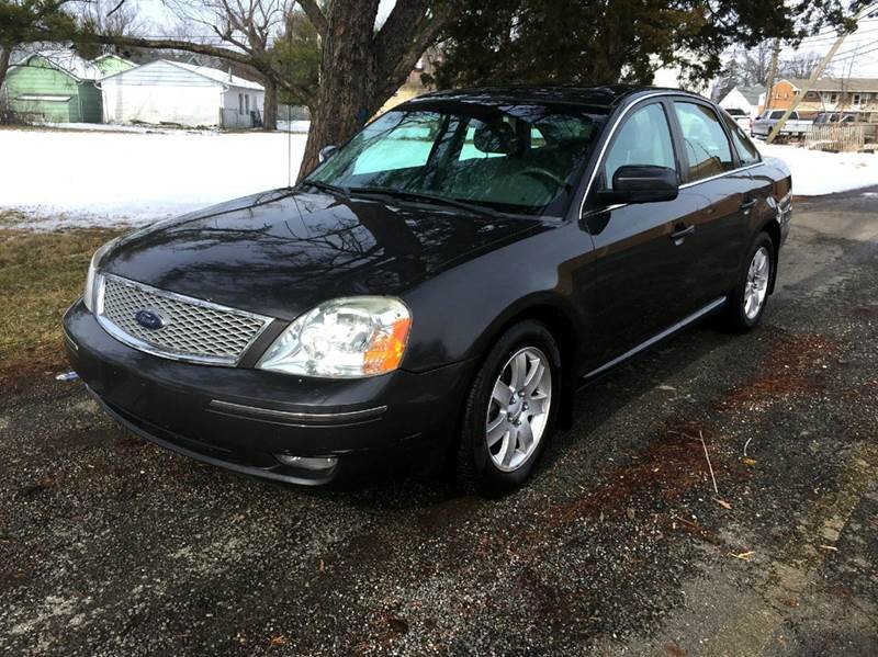 2007 Ford Five Hundred for sale at Cleveland Avenue Autoworks in Columbus OH