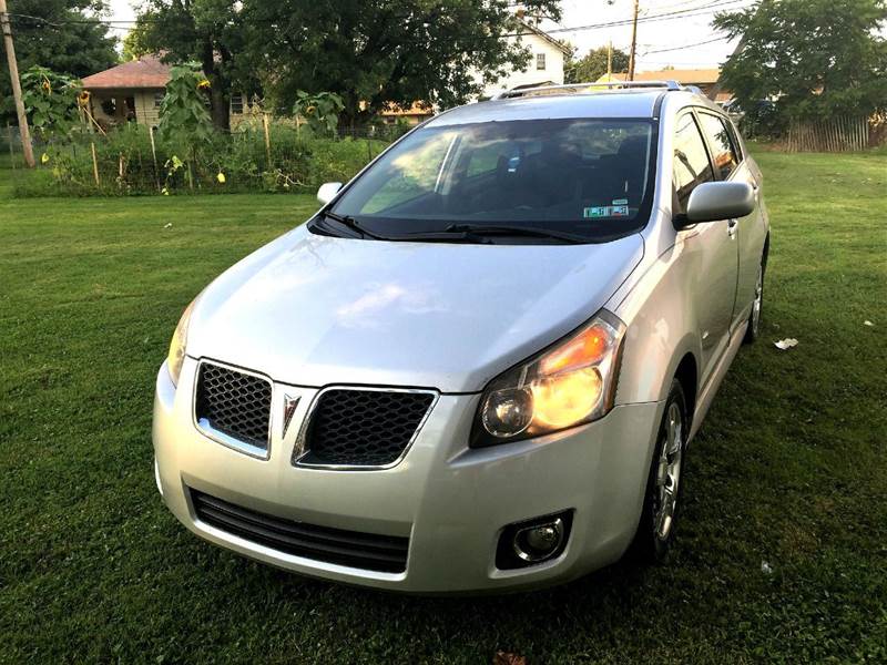 2009 Pontiac Vibe for sale at Cleveland Avenue Autoworks in Columbus OH