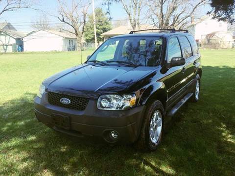 2005 Ford Escape for sale at Cleveland Avenue Autoworks in Columbus OH