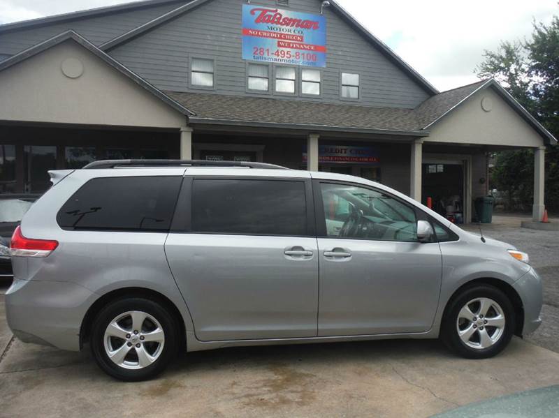 2011 Toyota Sienna for sale at Talisman Motor Company in Houston TX