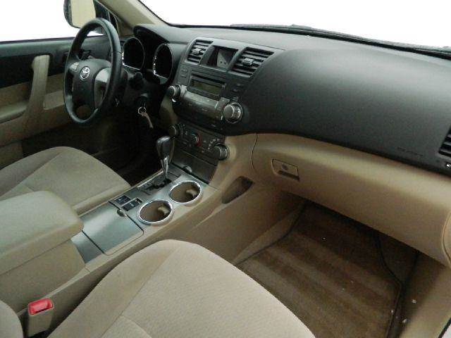 2010 Toyota Highlander for sale at Cantech Automotive in North Syracuse NY