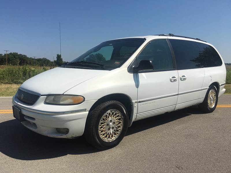 1997 Chrysler Town And Country 4dr LXi Extended MiniVan