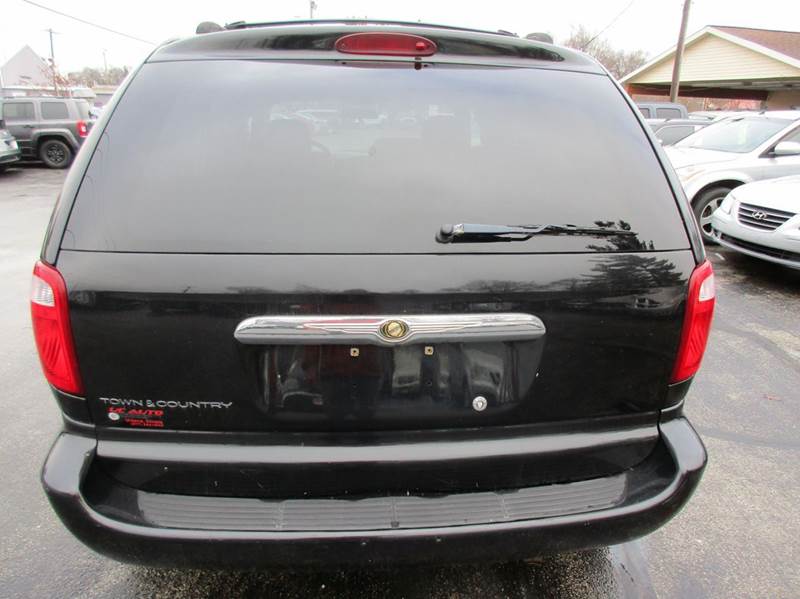 2007-Chrysler-Town-And-Country-Base-4dr-Mini-Van-w-...