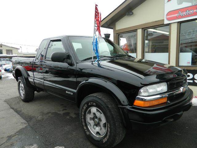 2003 Chevrolet S-10 for sale at Martins Auto Sales in Shelbyville KY