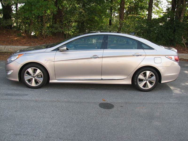 2012 Hyundai Sonata Hybrid for sale at Automotion Of Atlanta in Conyers GA