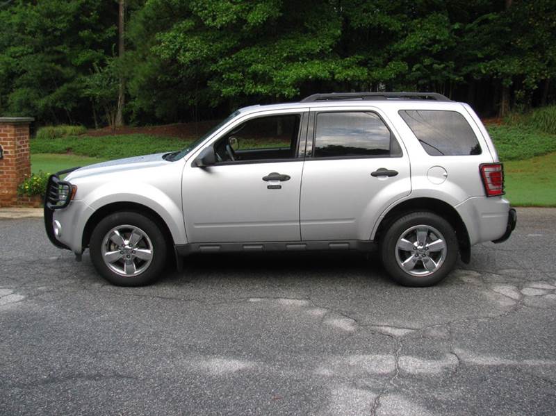 2010 Ford Escape for sale at Automotion Of Atlanta in Conyers GA