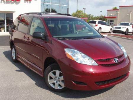 2006 Toyota Sienna for sale at Great Lakes Classic Cars & Detail Shop in Hilton NY