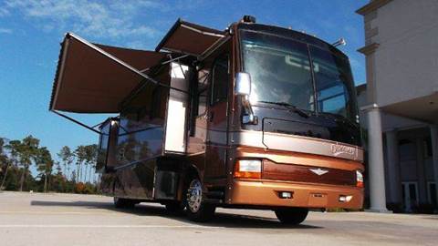 2004 Fleetwood Discovery for sale at Texas Best RV in Humble TX