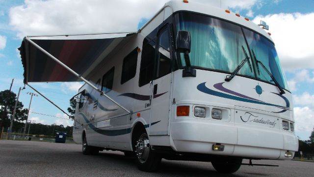 1999 NATIONAL TRADEWINDS for sale at Texas Best RV in Houston TX
