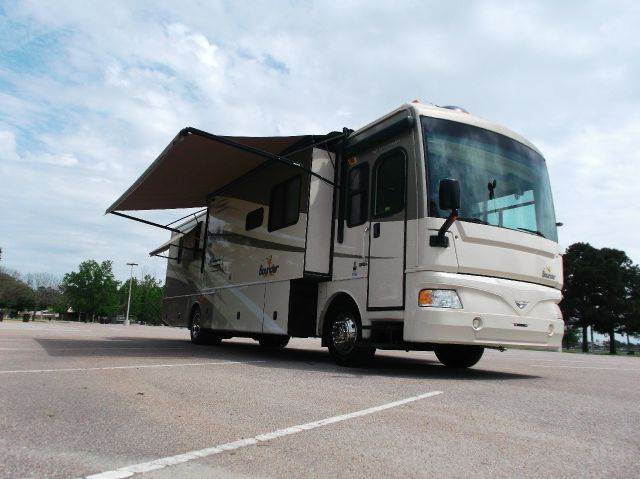 2008 Fleetwood Bounder 38N for sale at Texas Best RV in Houston TX