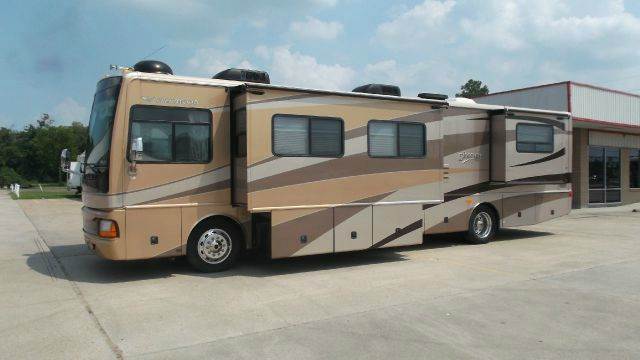 2005 Fleetwood Discovery 39L for sale at Texas Best RV in Houston TX
