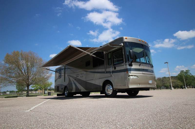 2004 Winnebago Journey 36G for sale at Texas Best RV in Houston TX