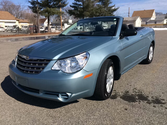 2009 Chrysler Sebring for sale at D'Ambroise Auto Sales in Lowell MA