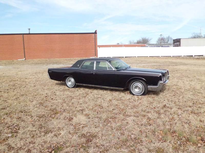 1967 Lincoln Continental for sale at Bob Patterson Auto Sales in East Alton IL