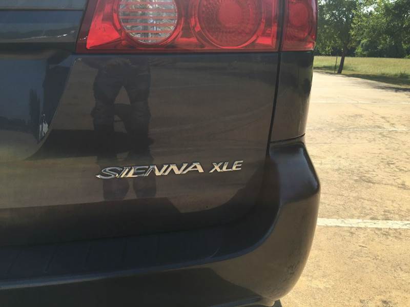 2006 Toyota Sienna XLE 7 Passenger
