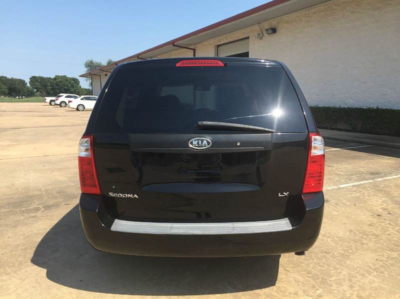 2006 Kia Sedona LX