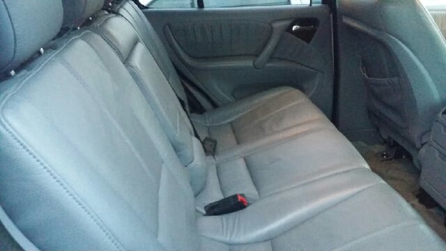 2000 Mercedes-Benz M-Class ML 320