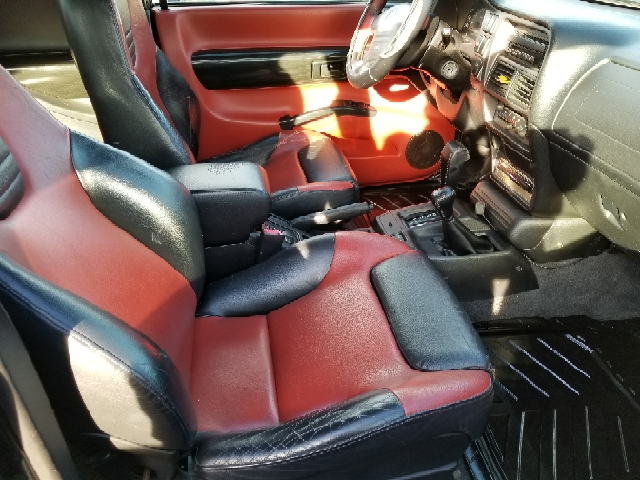 1999 Isuzu VehiCROSS for sale at WEST END AUTO INC in Chicago IL