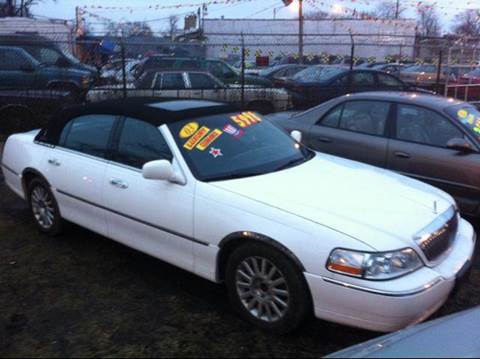 2003 Lincoln Town Car for sale at WEST END AUTO INC in Chicago IL