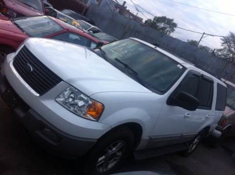 2003 Ford Expedition for sale at WEST END AUTO INC in Chicago IL