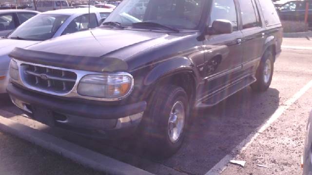 1998 Ford Explorer for sale at WEST END AUTO INC in Chicago IL