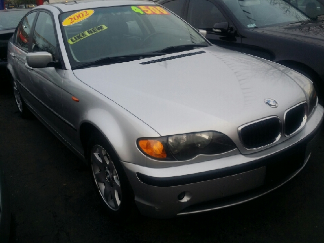 2002 BMW 3 Series for sale at WEST END AUTO INC in Chicago IL