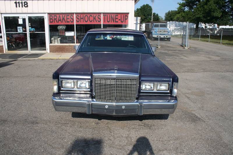 1985 Lincoln Town Car for sale at Modern Classics Car Lot in Westland MI