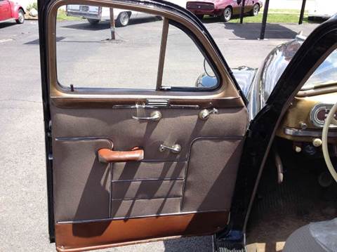 1941 Oldsmobile Custom Cruiser
