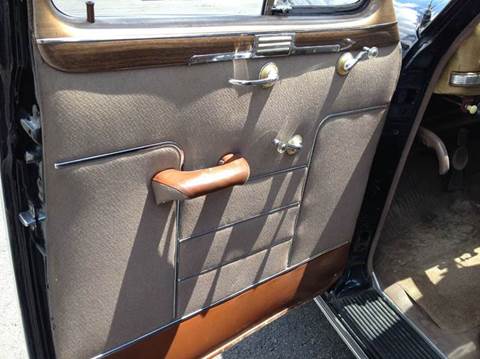 1941 Oldsmobile Custom Cruiser