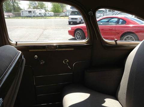 1941 Oldsmobile Custom Cruiser