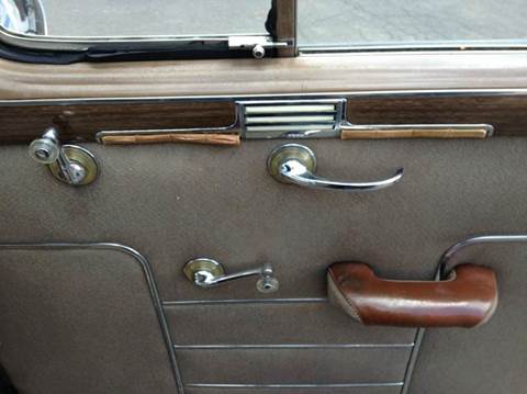 1941 Oldsmobile Custom Cruiser